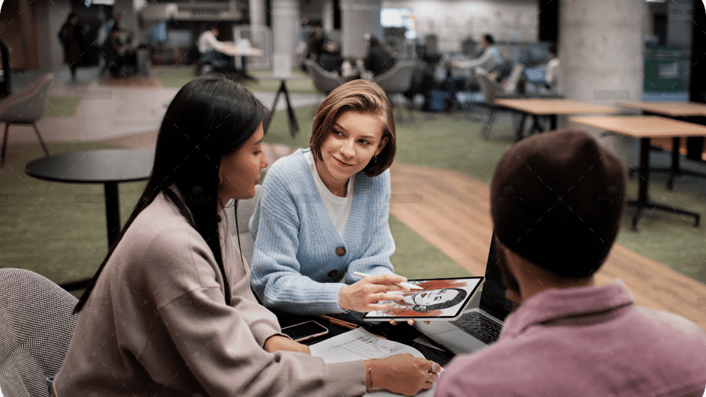 demo-attachment-666-team-working-together-project-3-9